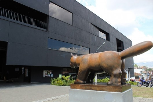 Parque Biblioteca Fernando Botero, San Cristóbal, G Ateliers Arquitecture<br />Foto Roberto Ghione 