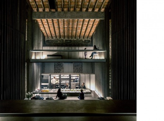 Row House 2012 Olot, Girona, Spain<br />Fotografía Hisao Suzuki  [Website Pritzker Prize]