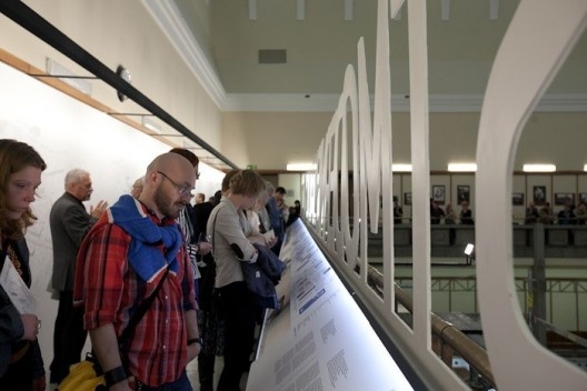 Image of the exhibition and its visitors, Museum of Modern Art in Warsaw, October 1-30, 2011<br />Picture by Bartosz Stawiarski/ Museum of Modern Art in Warsaw 