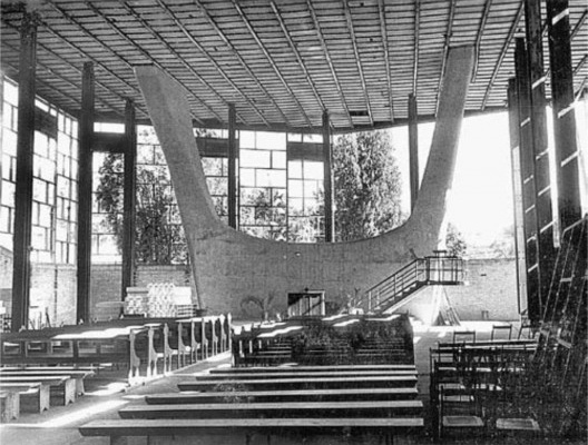 Igreja de Itoupava Seca. Blumenau, 1954 [Arquivo Hans Broos]