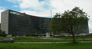 Oscar Niemeyer. Sede do Tribunal Superior do Trabalho. Foto da autora, outubro de 2006