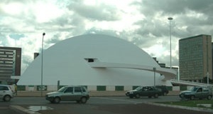 Oscar Niemeyer. Museu do novo Setor Cultural de Brasília<br />Foto da autora 