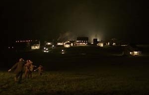 Filme A Vila ("The Village"). Direção de M.Night Shayamalan