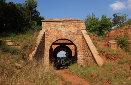 Forte Daspoortrand, Pretoria. Departement Publieke Werken, África do Sul, 1896<br />Foto Johan Swart  [website Artefacts]