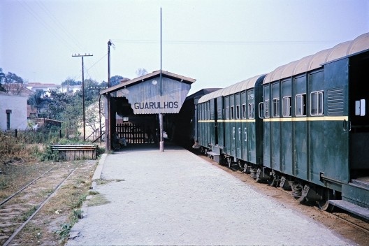 Trem da Cantareira, Estação Guarulhos, São Paulo<br />Foto divulgação, 1963 