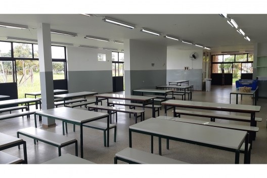 IFSP Campus Botucatu, refeitório, Botucatu SP, 1962. Arquiteto Hélio Pasta / Usinas Elétricas do Paranapanema S.A<br />Foto João Fernando Blasi de Toledo Piza 
