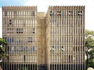 ‘bloco em H’ 107 Norte