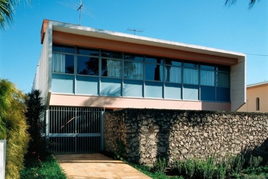 Residência José Mário Taques Bittencourt, São Paulo SP, 1960. Arquitetos João Vilanova Artigas e Carlos Cascaldi<br />Foto Nelson Kon 