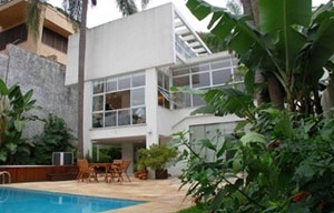 Fig. 7: Vista posterior da Casa do Pacaembu<br />Foto Angela di Sessa 