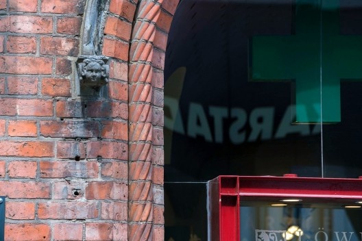 Löwen-Apotheke, 1967, arquiteto Kuno Dannien<br />Foto Detlev Klockow / dk-graphics.de 