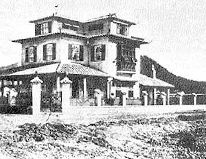 Casa do arquiteto, Guarujá SP. Ricardo Severo, 1922 [BRUAND, Yves. Arquitetura contemporânea no Brasil, Perspectiva SP]