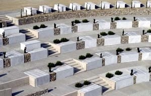Cementerio de Armea en Sanremo, Italia, 2003. Aldo Amoretti y Marco Calvi<br />Foto Aldo Amoretti 