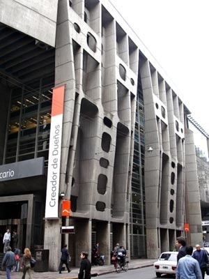 Banco de Londres (1960), de Clorindo Testa: um referencial argentino da estética brutalista [autor]