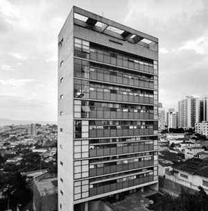Edifício Jaraguá (1984), de Paulo Mendes da Rocha [Nelson Kon]