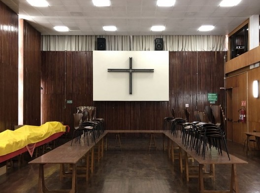 Igreja São Bonifácio, 1964-66, arquiteto Hans Broos. Sala paroquial<br />Foto Marcos José Carrilho 
