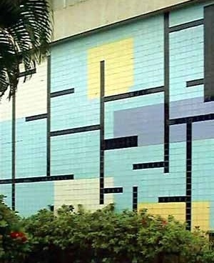 Foto do painel frontal no pavimentp térreo do bloco A [Arquivo pessoal de Ériko de Oliveira]