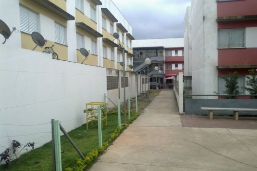 Jardins públicos mantidos pelos moradores<br />Foto Victoriano Pedrassa Neto 