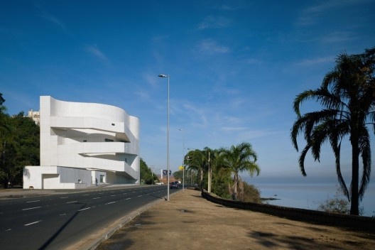Fundação Iberê Camargo, Porto Alegre, arquiteto Álvaro Siza<br />Foto Nelson Kon 