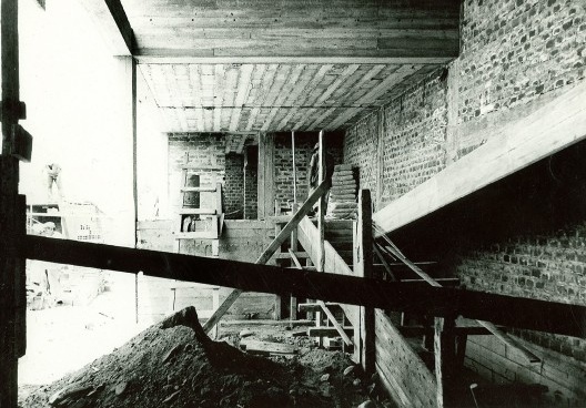 Casa Manoel de Montiel, vista da obra, Lima, Peru, 1974<br />Foto divulgação  [COTRIM, Marcio. <i>Vilanova Artigas – casas paulistas</i>, Romano Guerra Editora]