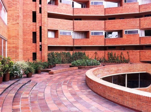 Torres del Parque, Bogotá, 1965-1970. Arquiteto Rogelio Salmona<br />Foto Abilio Guerra 