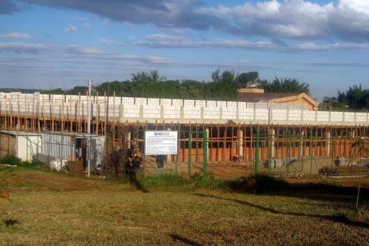Construção de prédio no Lago Sul, Brasília<br />Foto Aldo Paviani 