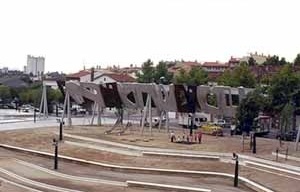 Parque de Santa Rosa en Mollet del Vallés, Enric Miralles y Benedetta Tagliabue