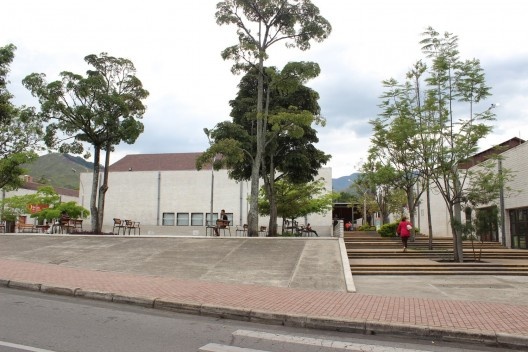Parque Biblioteca Belén, arquiteto Hiroshi Naito<br />Foto Roberto Ghione 
