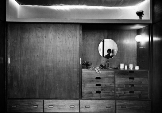 Casa ponte (Casa sobre o arroio), Mar del Plata, 1947. Arquiteto Amancio Williams<br />Foto divulgação  [Museo Casa sobre el Arroyo / Secretaría de Cultura]