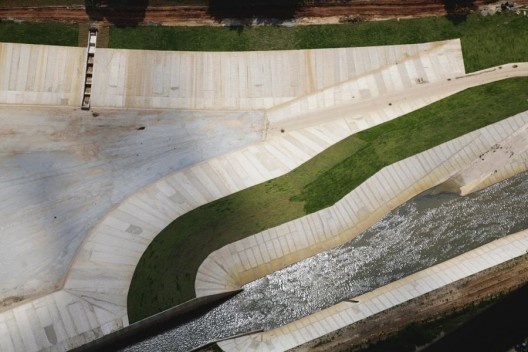 Piscinão, São Paulo SP, 2008<br />Foto Nelson Kon 