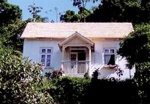 Foto 11 – Casa pequena na rua Hermann Hering, Blumenau SC.
