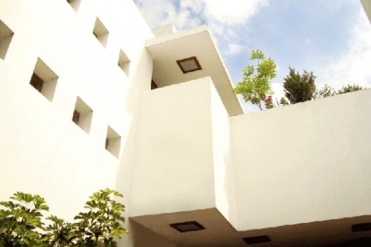 Casa em Rosario, Santa Fe, Argentina. Arquitecto Jorge Scrimaglio [revista 1:100]
