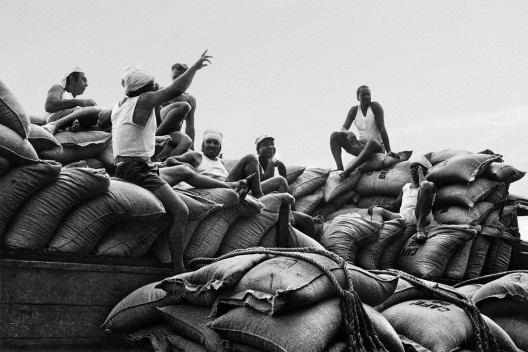 Estivadores, 1970<br />Foto Araquém Alcântara 