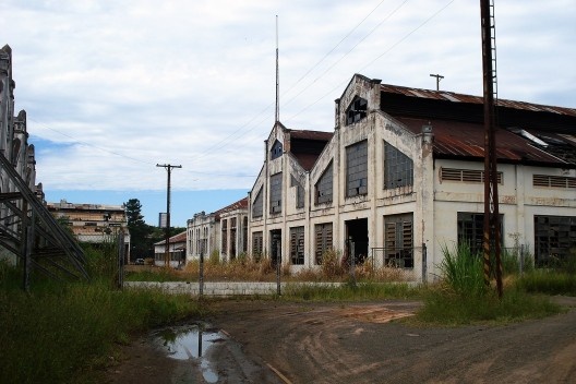 Galpões, complexo ferroviário, Bauru<br />Foto Antonio Zagato  [Acervo UPPH/SEC/SP]