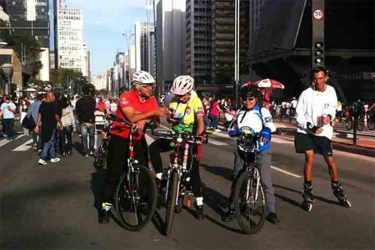 Domingo na Avenida Paulista<br />Foto Abilio Guerra 
