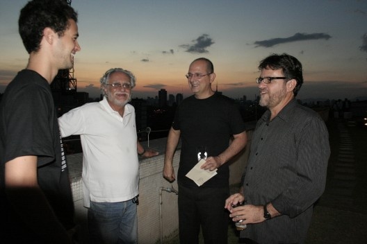 Julio Mariutti, José Magalhães Jr., Abilio Guerra e Angelo Arruda (presidente FNA)<br />Foto Thomas Bussius 
