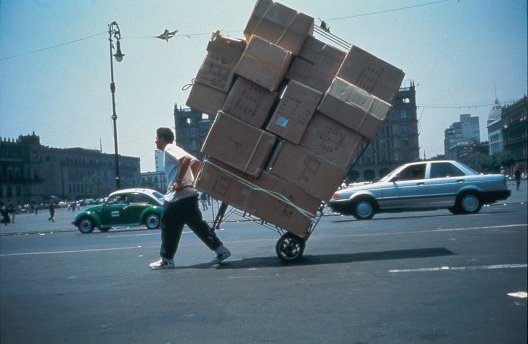 Francis Alÿs. Ambulantes, 1992<br />Francis Alÿs © Francis Alÿs 