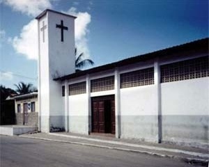 Igreja Católica e Associação dos moradores (vizinho) , marcos referenciais preservados na proposta<br />Foto Marco Antonio Suassuna Lima 
