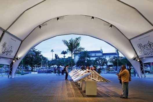 Flip - Festa Literária de Paraty, Paraty. Arquiteto Mauro Munhoz. 2011<br />Foto Nelson Kon 