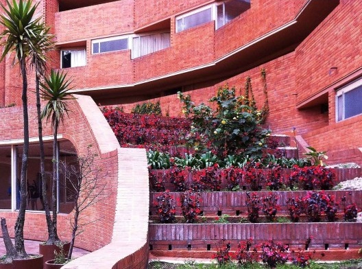 Torres del Parque, Bogotá, 1965-1970. Arquiteto Rogelio Salmona<br />Foto Abilio Guerra 