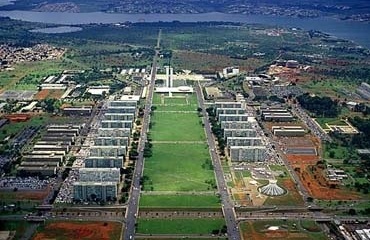 Eixo Monumental de Brasília<br />Foto Nelson Kon 