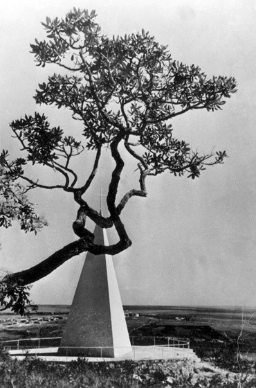 Cruzeiro<br />Foto M. M. Fontenelle  [Acervo do Departamento do Patrimônio Histórico e Artístico do DF]