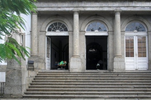 Capela São Pedro de Alcântara na UFRJ, Campus da Urca, um dia após o incêndio<br />Foto Phrygia Arruda 