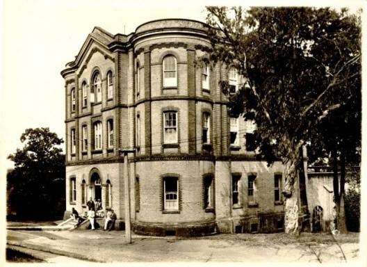 Edifício Chamberlain, o "Castelinho", primeiro prédio da Faculdade de Arquitetura da Universidade Mackenzie<br />Foto divulgação  [Acervo Centro Histórico e Cultural Mackenzie]