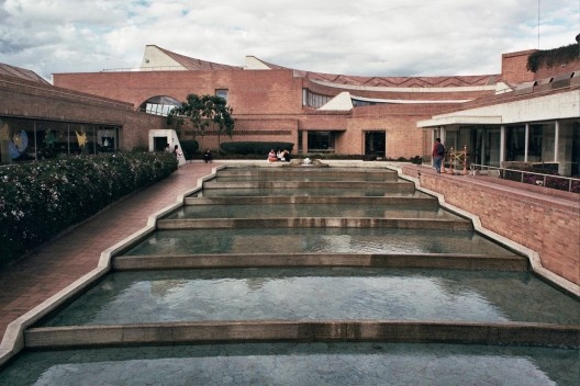 Biblioteca Virgilio Barco, Bogotá. Arq. Rogelio Salmona, 2001<br />Foto Marina Amado 