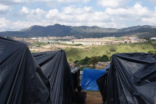 Ocupação Eliana Silva, Bairro Barreiro, Belo Horizonte, abril de 2012<br />Foto Marco Antonio Souza Borges Netto  [divulgação]