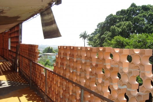 Conjunto Residencial Prefeito Mendes de Moraes ou Pedregulho – RJ. Projeto de Affonso Eduardo Reidy, 1947<br />Foto Cecilia Rodrigues dos Santos, janeiro 2010 
