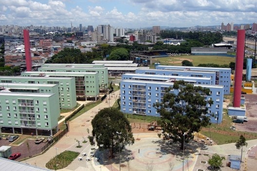 Reurbanização da Favela do Gato, arquitetos Tereza Herling e Wagner Germano<br />Foto João Sette Whitaker Ferreira 