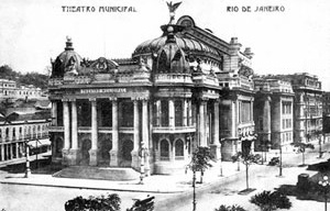 Teatro Municipal na antiga Av. Central (hoje Rio Branco), cartão postal
