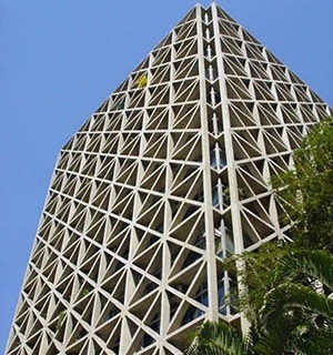 Edifício Acal, avenida Cidade Jardim, São Paulo, 1974. Arquiteto Pedro Paulo de Melo Saraiva [Acervo do autor]
