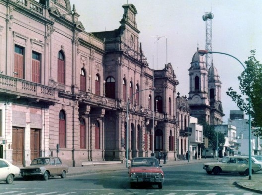 Cidade de Chivilcoy no dia do assalto ao banco, verão de 1984-1985<br />Foto Martin Jayo 